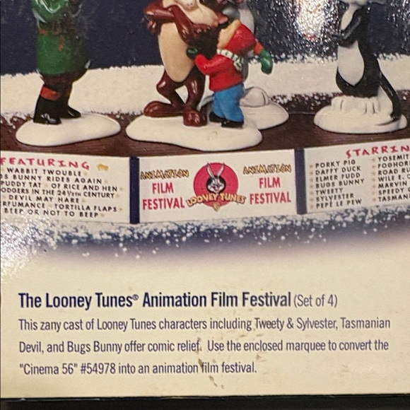 Dept 56 The Looney Tunes Animation Film Festival The Original Snow Village 54983 - Picture 5 of 14